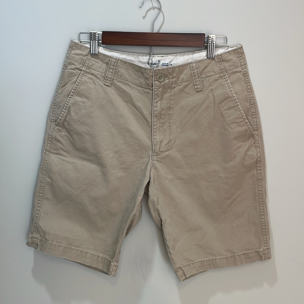 Old Navy khaki shorts size 30